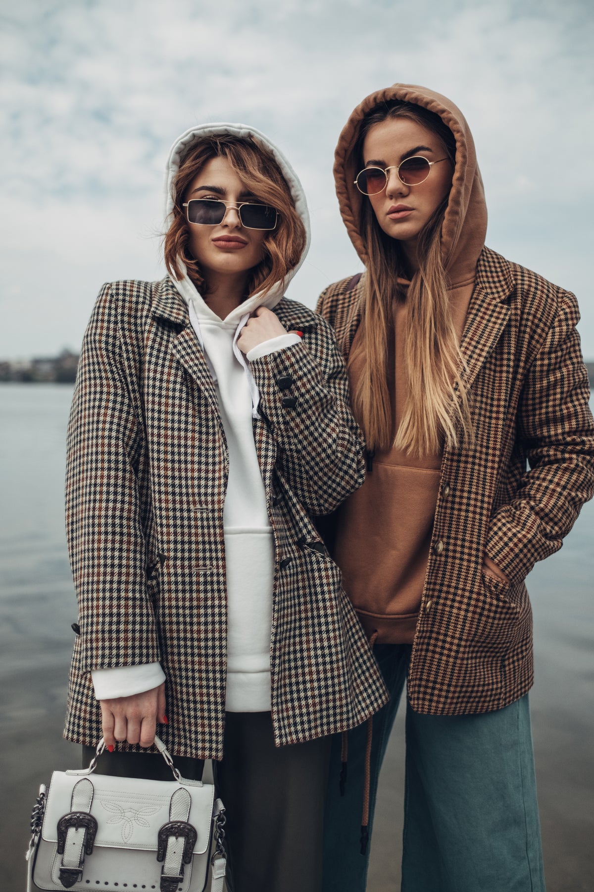portrait-of-two-fashion-girls